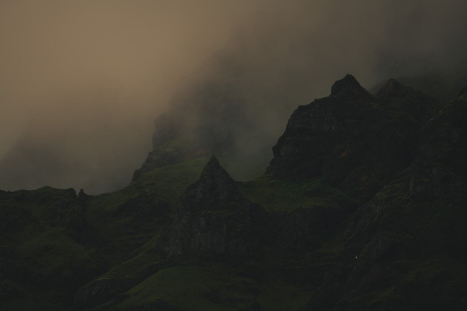 Cinematic and Atmospheric Lightroom Presets for Landscape and Urban Photography