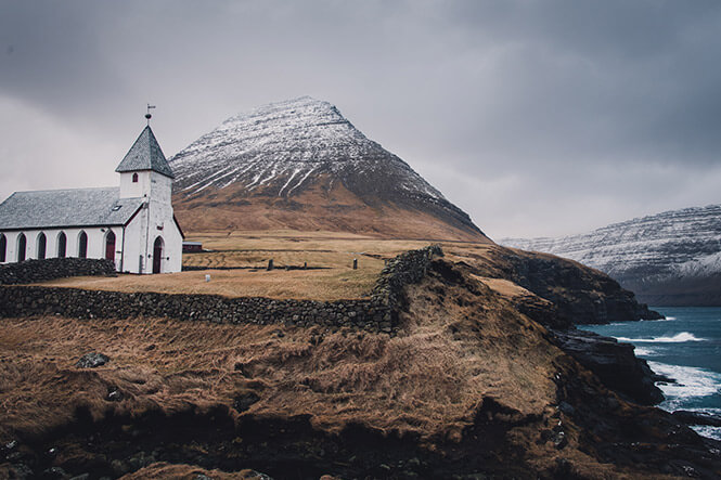Moody weather on the Faroe Islands - edited with Signature Lightroom Presets