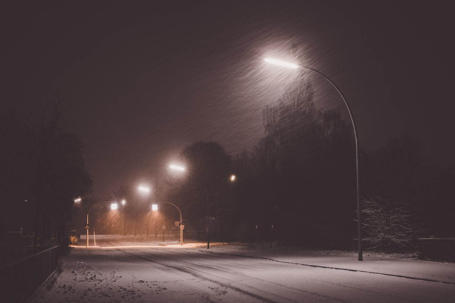 Snowy Night in Hamburg