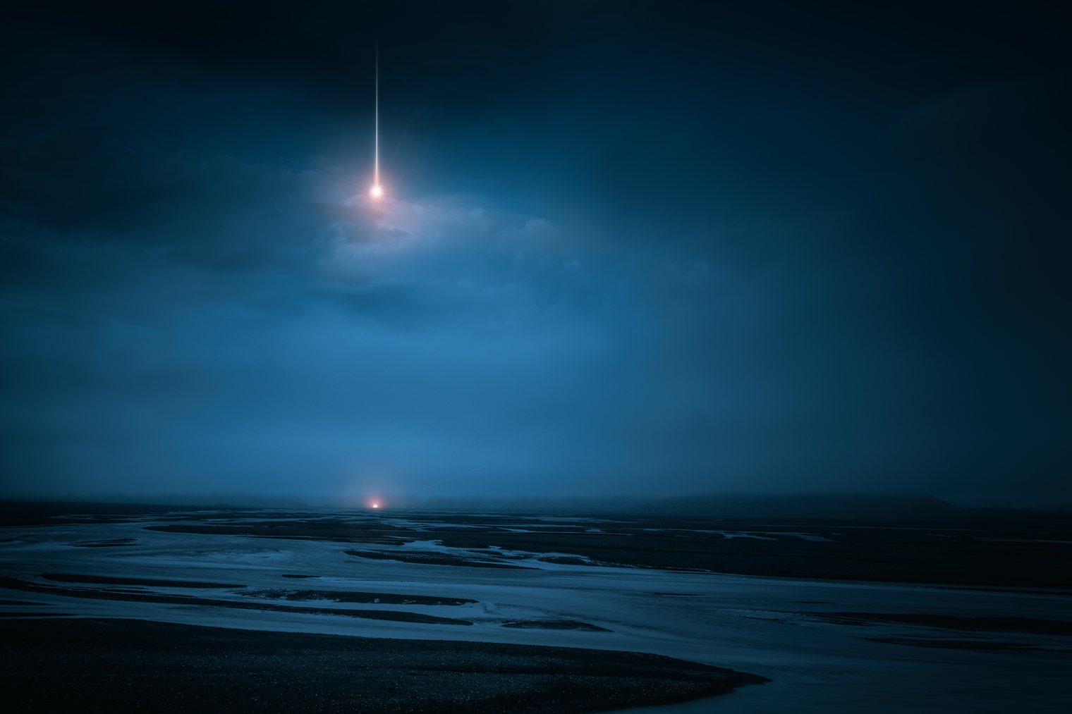NFT Collection - Luminous Signals #01 (Chapter 1) "Arrival"
