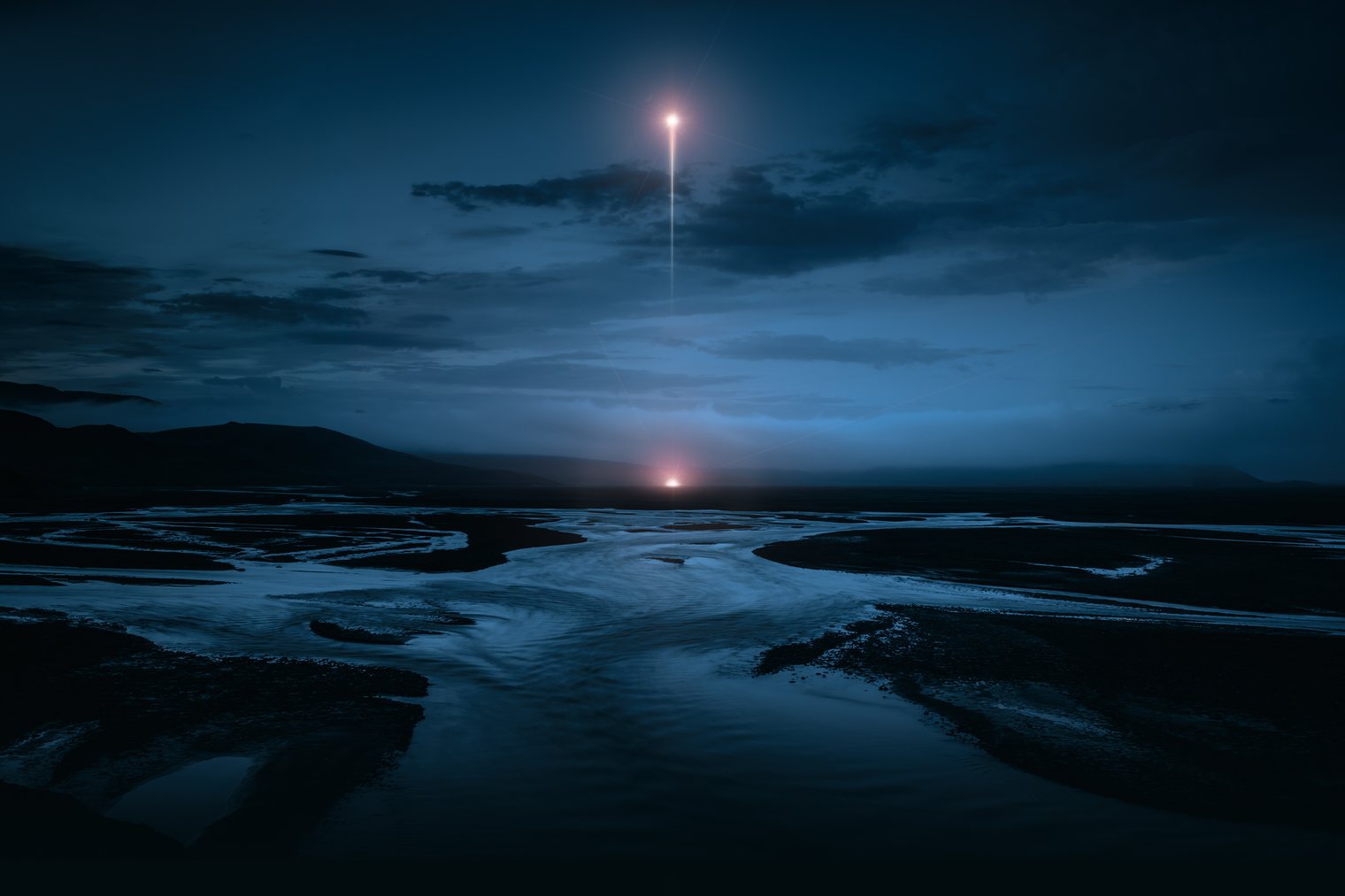 NFT Collection - Luminous Signals #02 (Chapter 1) "Departure"
