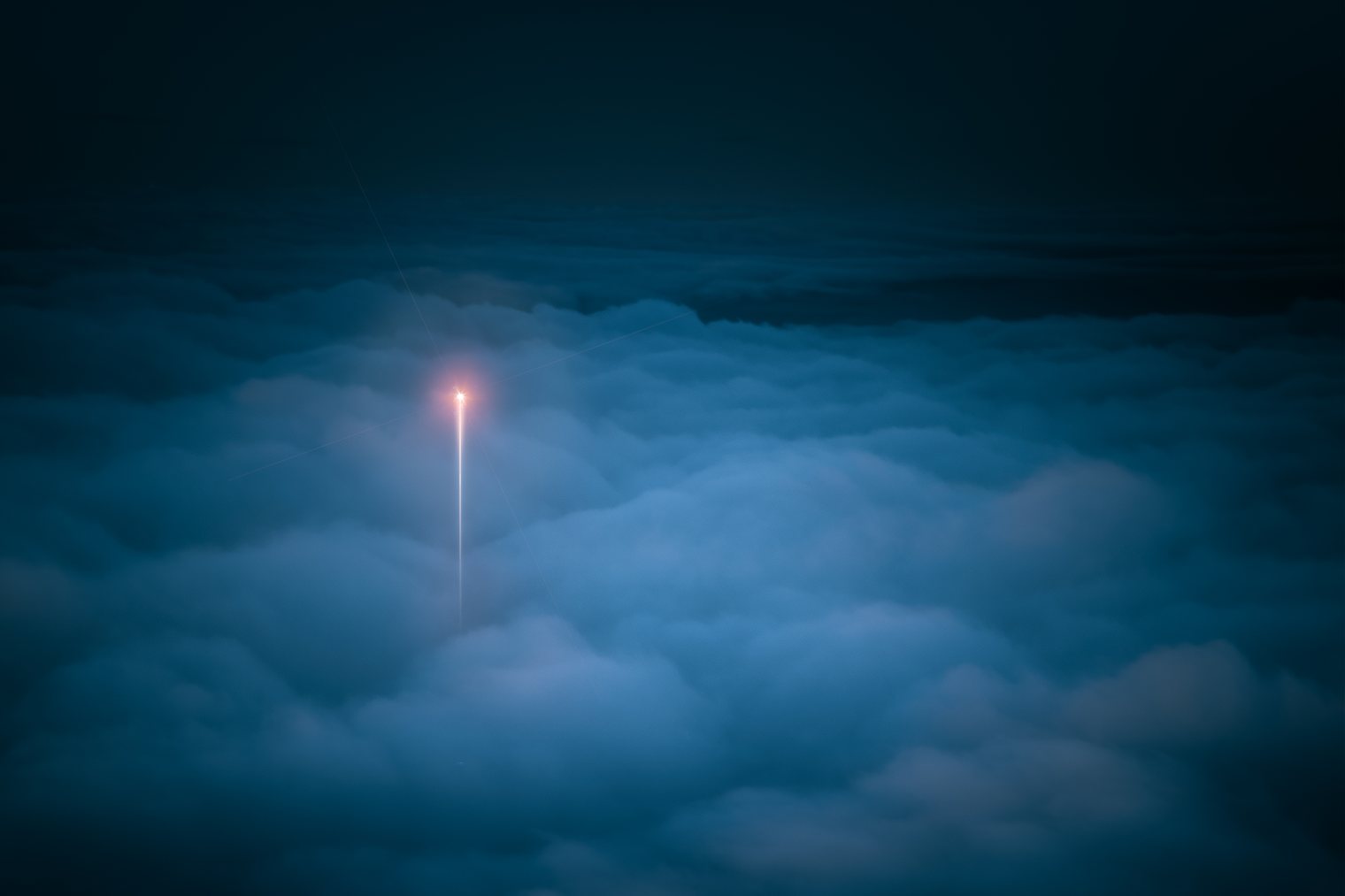 NFT Collection - Luminous Signals #03 (Chapter 1) "Hope"