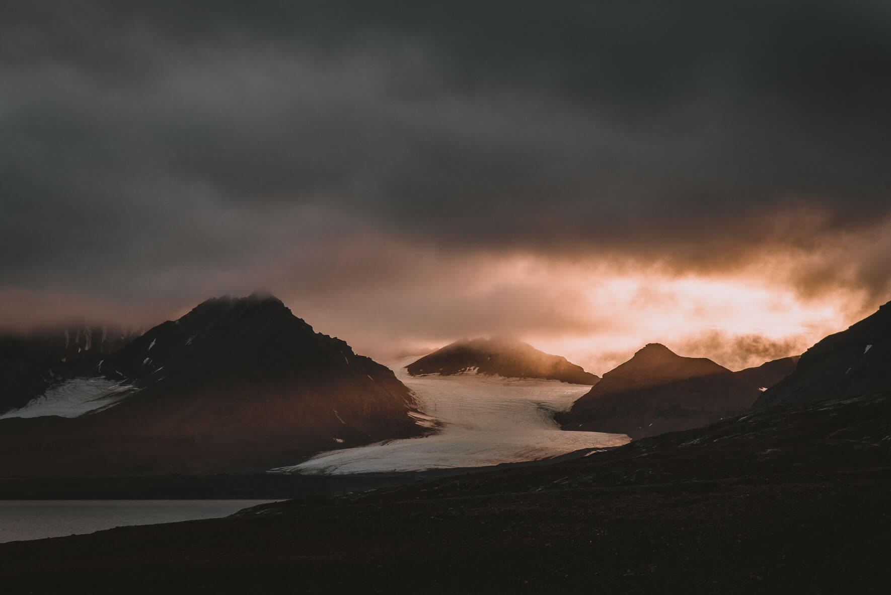 Sunset over Ny-Ã…lesund on Svalbard (Spitsbergen)